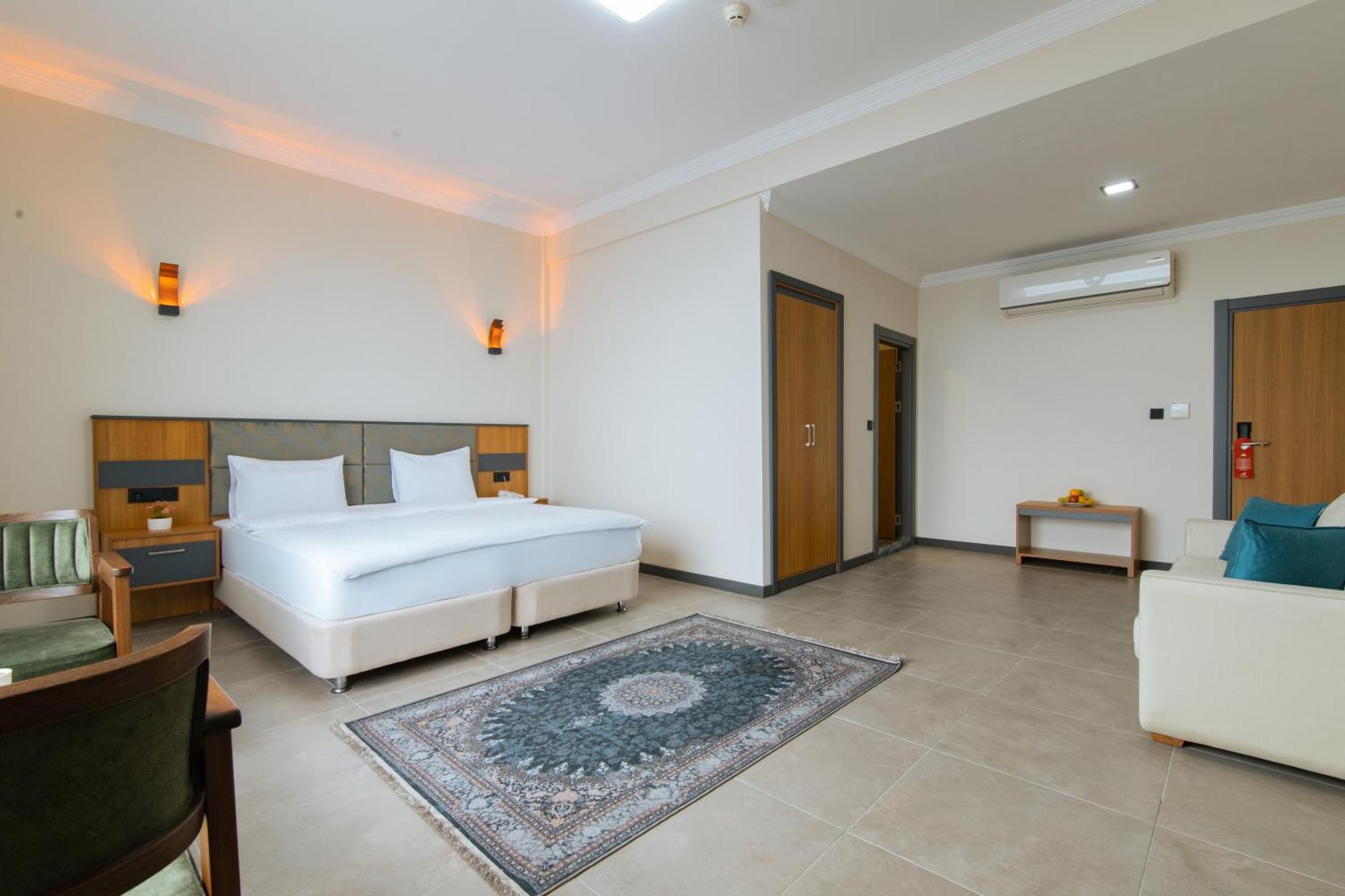 Fevzi Hoca Otel Trabzon Bagian luar foto
